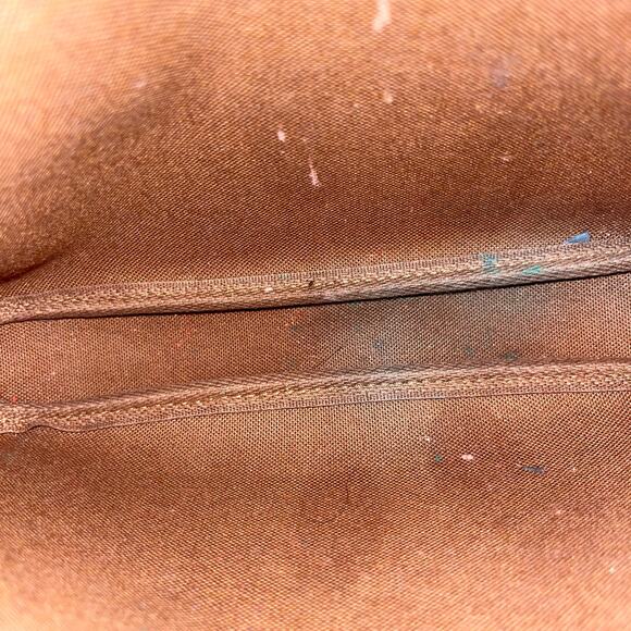 LOUIS VUITTON Pochette Accessories Vintage Monogram Canvas Shoulder Bag - Picture 7 of 10